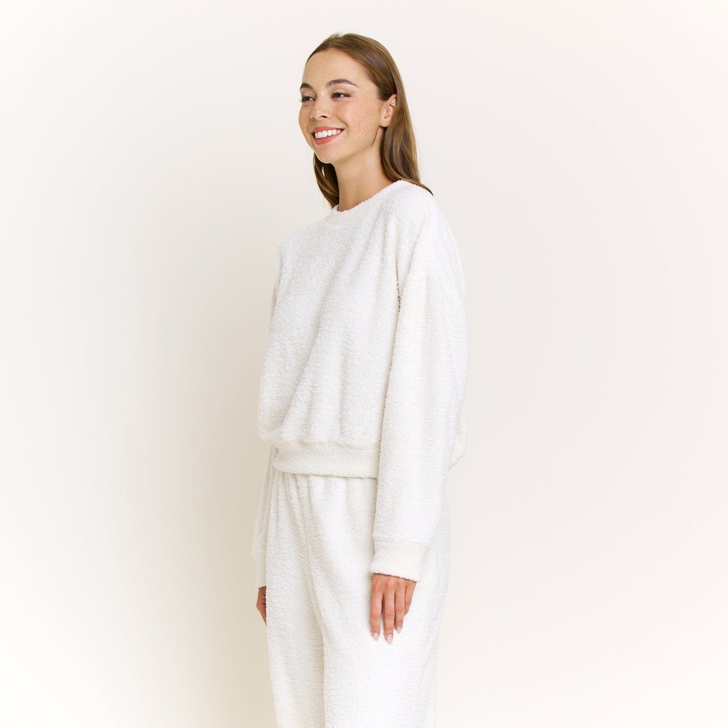 Honeydew Comfort Queen Sweatshirt in Ivory