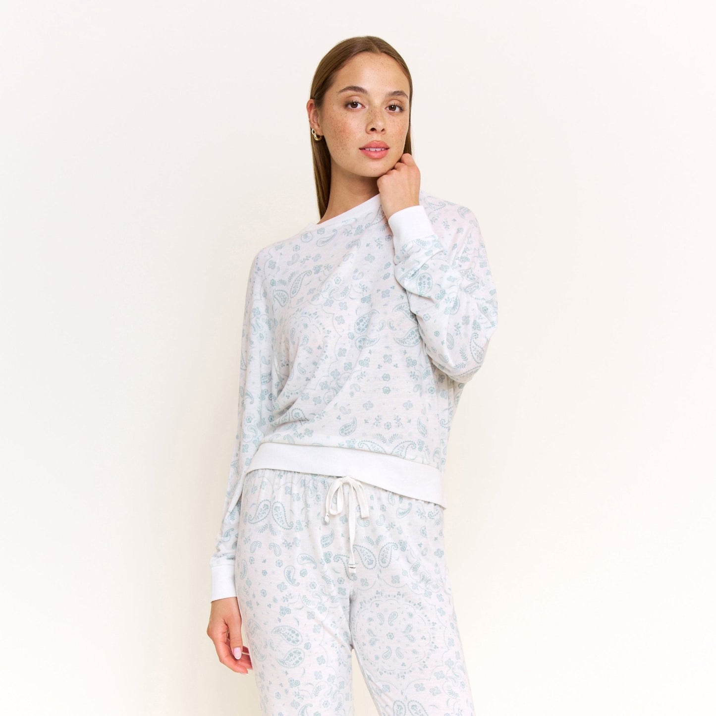 Honeydew Star Seeker Long Set in Ivory Western Paisley