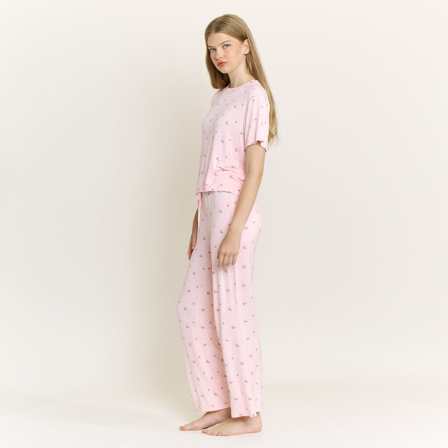 Honeydew All American Tee Pant Set in Flora Strawberries
