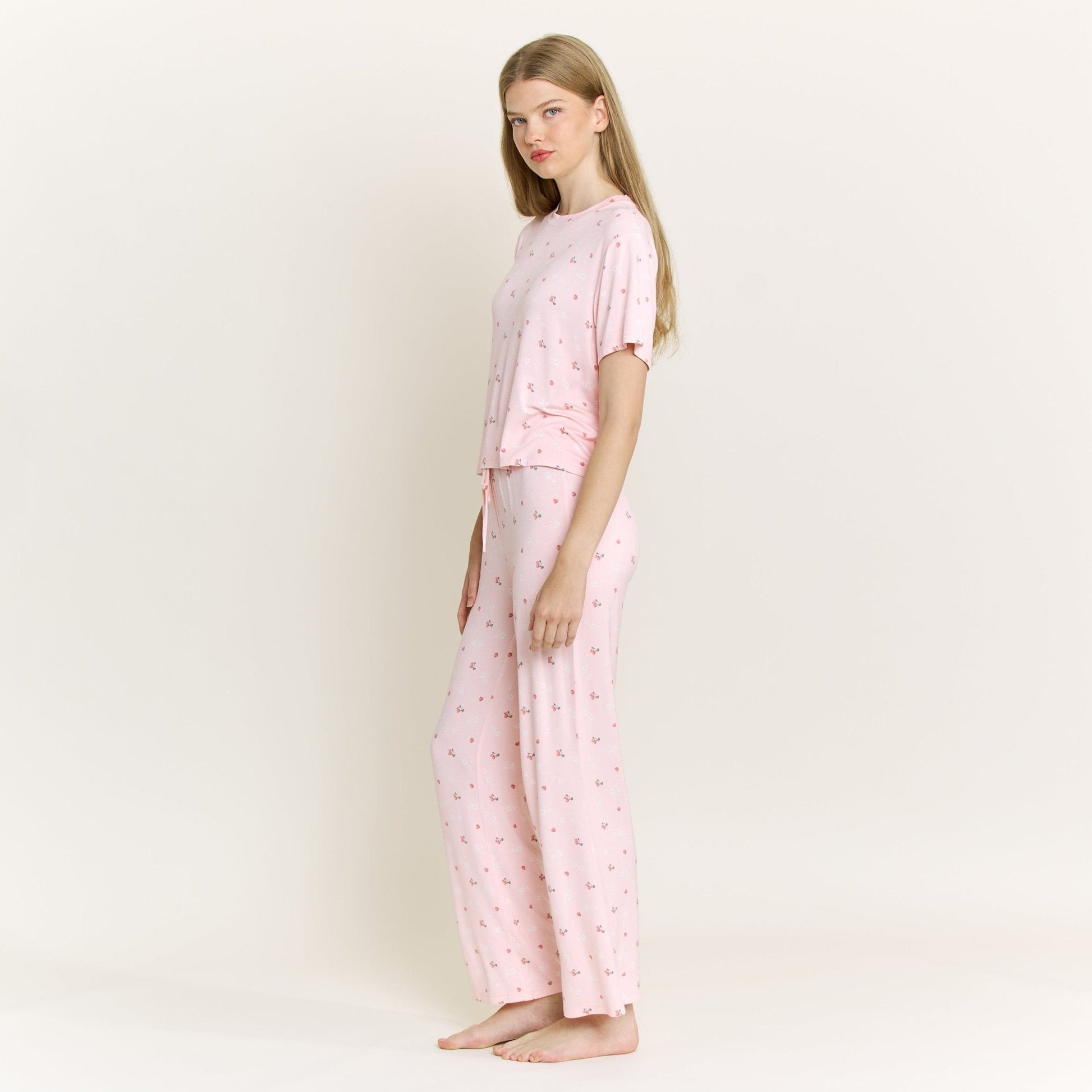 Honeydew All American Tee Pant Set in Flora Strawberries